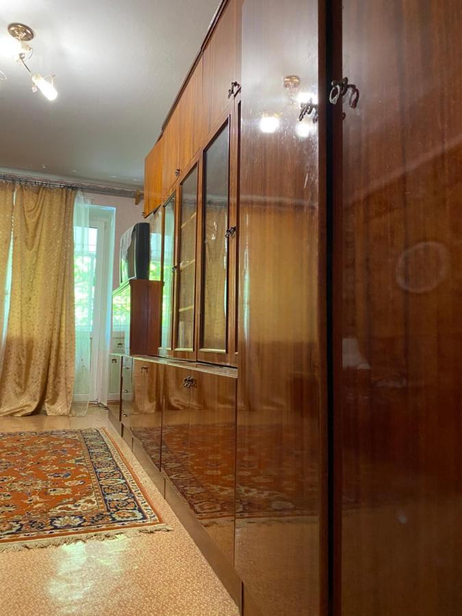 В Самом Центре Myrhorod Bagian luar foto